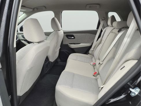 Used 2023 Nissan Rogue SV image 13