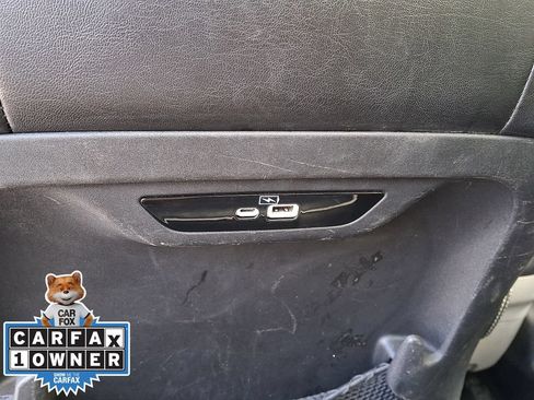 Used 2022 Chrysler Pacifica Limited FWD image 12