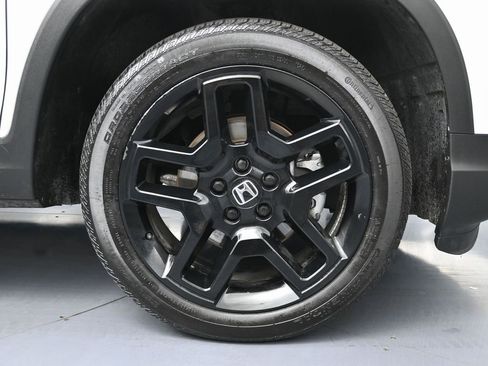 Used 2024 Honda Passport Black Edition image 13