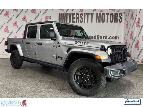 Used 2021 Jeep Gladiator Willys image 1