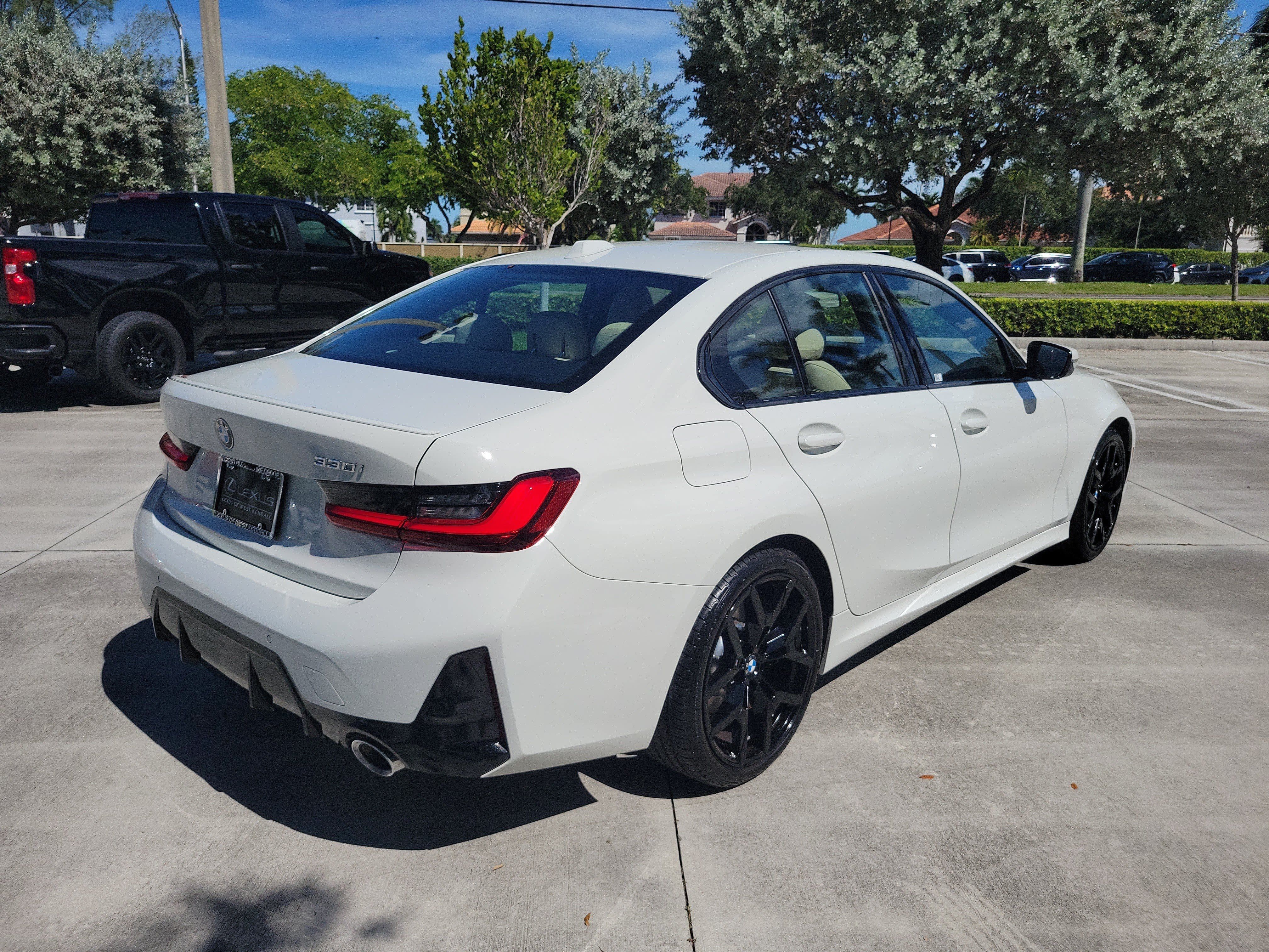 Used 2026 BMW 330i Sedan RWD image 8