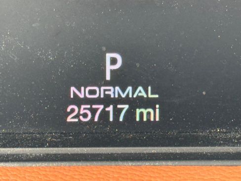 Used 2022 Maserati Levante GT image 19