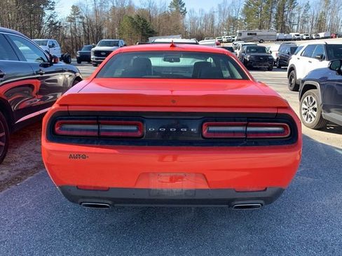 Used 2016 Dodge Challenger SXT Plus image 17
