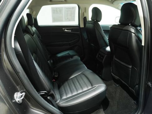 Used 2019 Ford Edge SEL w/ Equipment Group 201A FWD image 14