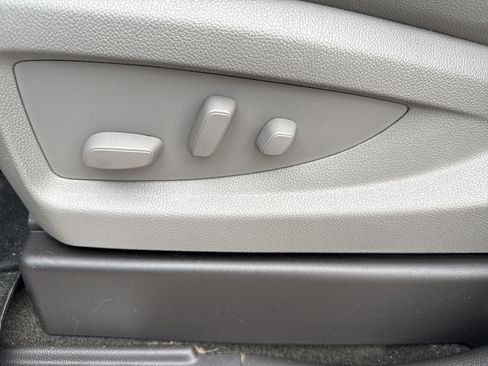 Used 2015 Chevrolet Silverado 1500 LTZ Z71 w/ LTZ Plus Package image 16