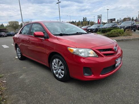 Used 2012 Toyota Corolla LE image 4