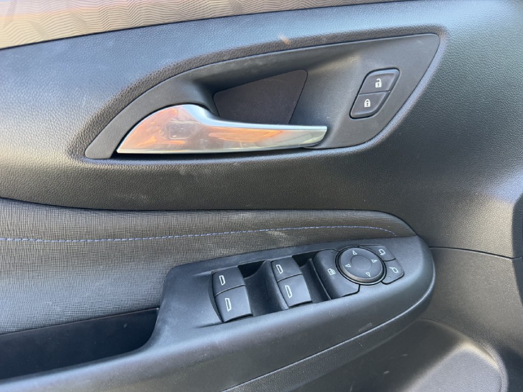 Used 2024 Buick Envista Sport Touring FWD image 11