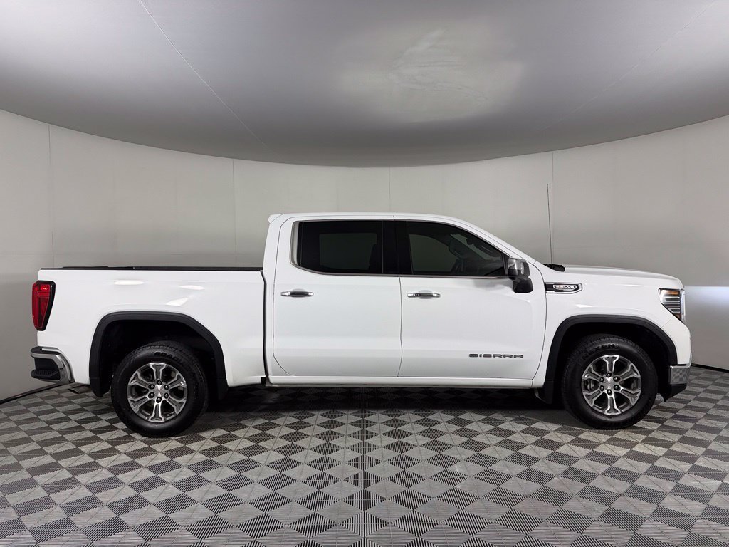 Used 2025 GMC Sierra 1500 SLT RWD image 7