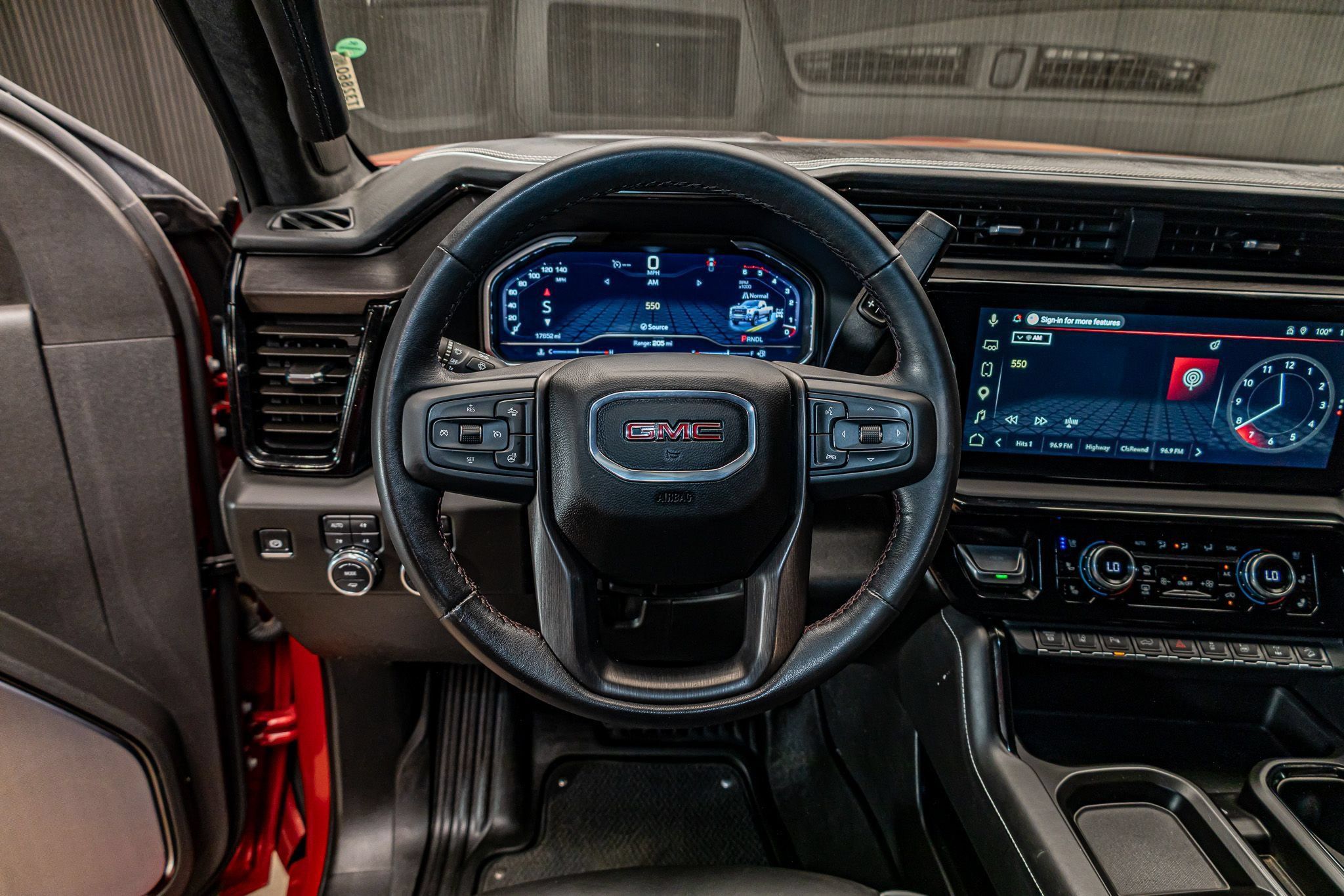 Used 2025 GMC Sierra 2500 AT4X AWD/4WD image 17