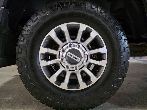 Used 2022 Ford F250 Lariat w/ Lariat Ultimate Package image 28