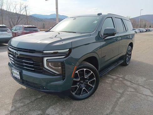 Used 2025 Chevrolet Tahoe RST w/ RST Capability Package image 3