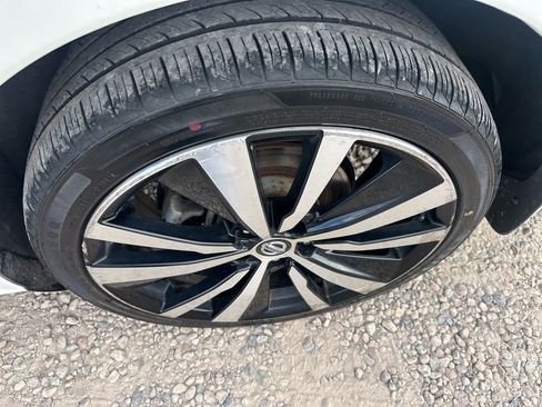 Used 2019 Nissan Altima 2.5 Platinum AWD/4WD image 40
