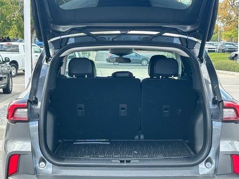 Used 2023 Ford Escape SE w/ Class II Trailer Tow Package image 31