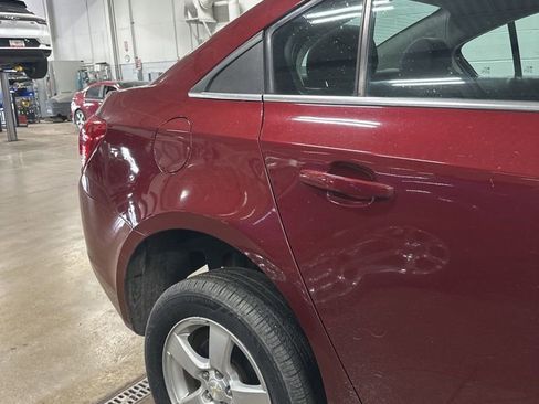 Used 2015 Chevrolet Cruze LT image 4