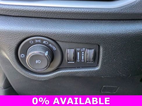 New 2026 Chrysler Pacifica Select image 14