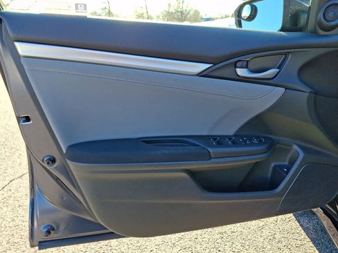Used 2018 Honda Civic EX-T image 16
