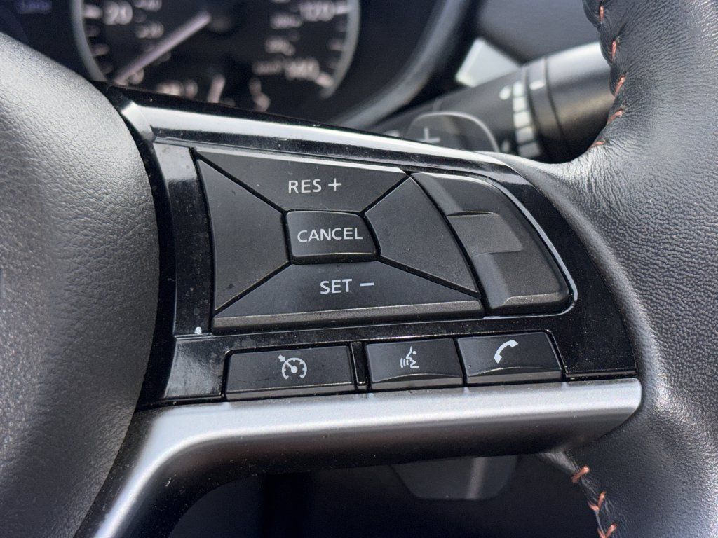 Used 2020 Nissan Altima 2.5 SR FWD image 11