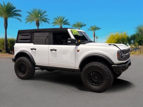 Certified 2023 Ford Bronco Badlands AWD/4WD image 7