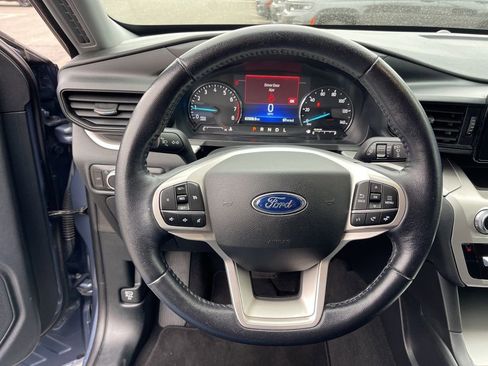 Certified 2021 Ford Explorer XLT image 16