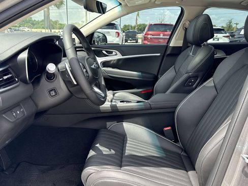 Used 2026 Genesis G70 2.5T Prestige RWD image 12