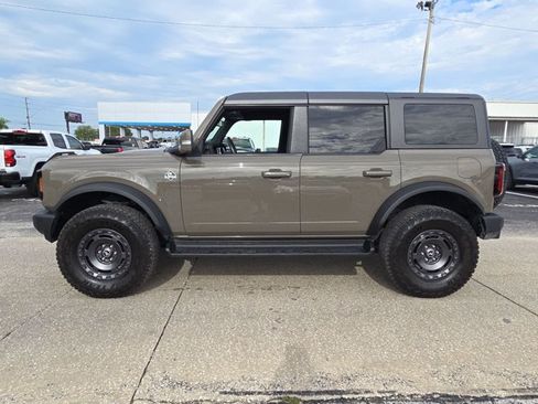 Used 2025 Ford Bronco Outer Banks w/ Sasquatch Package AWD/4WD image 8