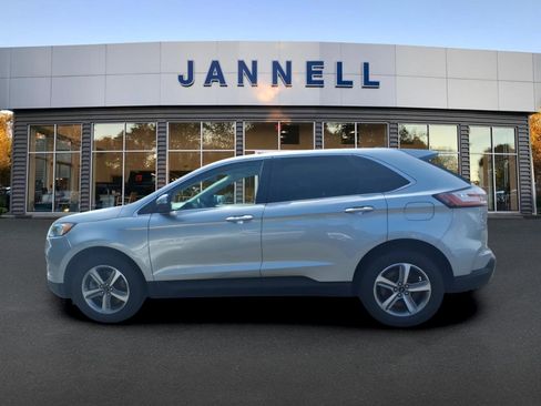Used 2024 Ford Edge SEL w/ Convenience Package AWD/4WD image 8
