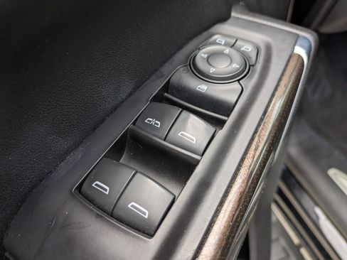 Used 2021 Chevrolet Silverado 1500 LT RWD image 19