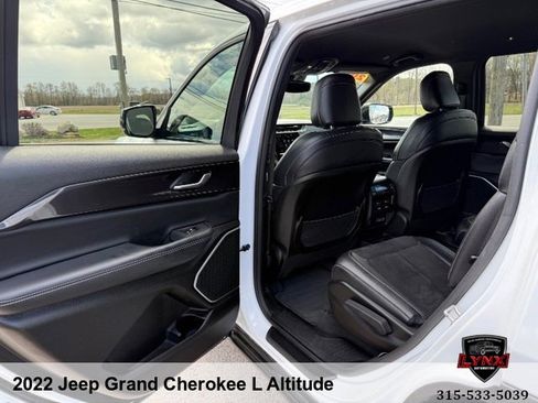 Used 2022 Jeep Grand Cherokee L Laredo AWD/4WD image 31