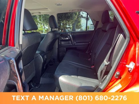 Used 2023 Toyota 4Runner TRD Off-Road Premium w/ Moonroof Package AWD/4WD image 12