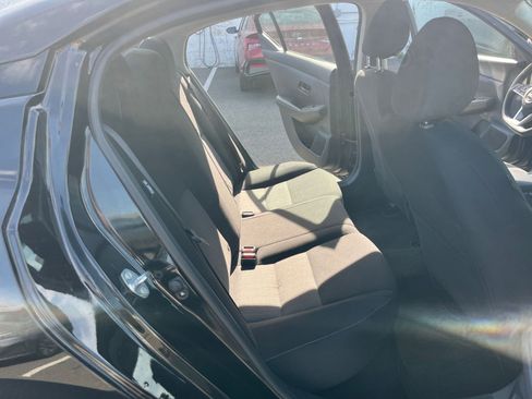 Used 2025 Nissan Sentra SV FWD image 25