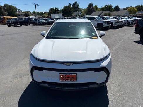 Used 2024 Chevrolet Equinox EV LT FWD image 4