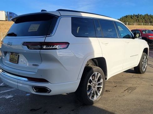 Used 2024 Jeep Grand Cherokee L Overland image 5