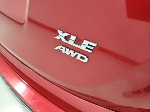 Used 2017 Toyota RAV4 XLE image 13