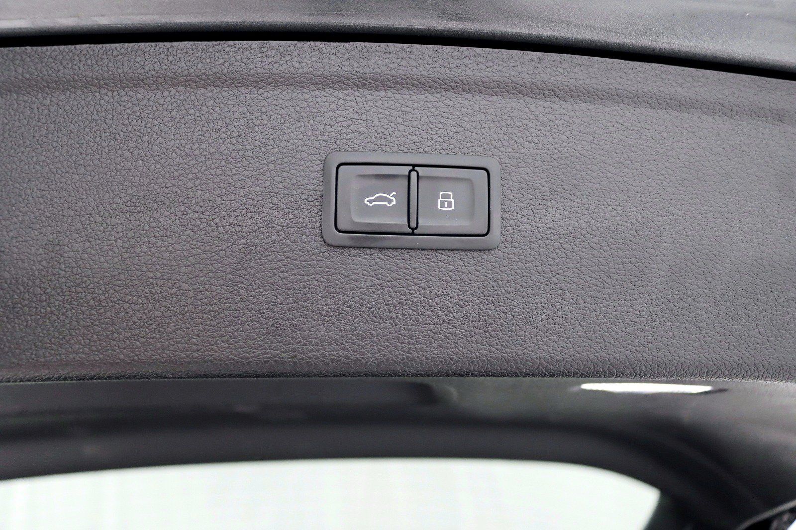 Used 2022 Audi SQ5 Prestige w/ Prestige Package AWD/4WD image 39