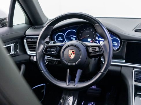 Certified 2023 Porsche Panamera Platinum Edition RWD image 12