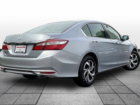 Used 2017 Honda Accord LX image 7