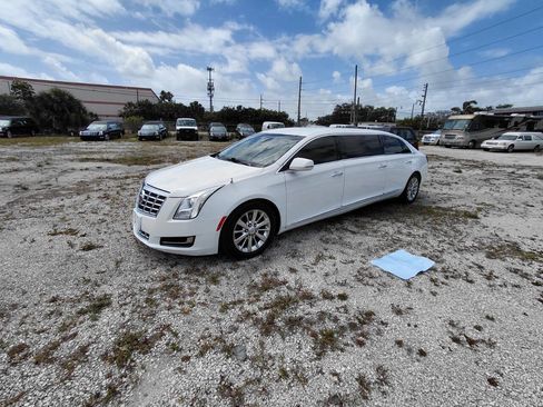 Used 2015 Cadillac XTS Limousine FWD image 6