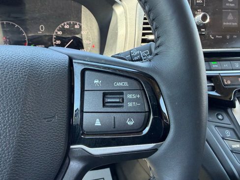 Certified 2025 Honda Odyssey EX-L image 19