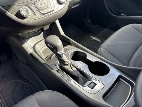 Used 2023 Chevrolet Malibu LS FWD image 26