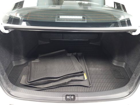 Used 2025 Toyota Corolla SE w/ SE Premium Package FWD image 11