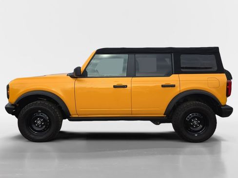 Used 2022 Ford Bronco Black Diamond AWD/4WD image 2