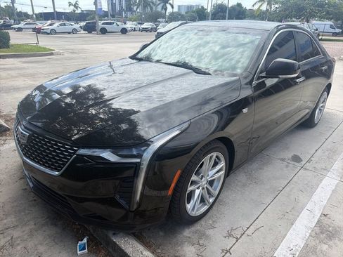 Used 2021 Cadillac CT4 Luxury RWD image 4