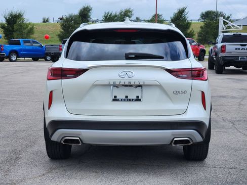 Used 2022 INFINITI QX50 Luxe FWD image 6