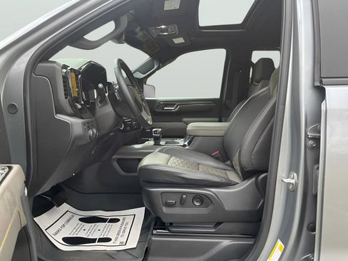 Used 2024 Chevrolet Silverado 1500 ZR2 AWD/4WD image 33