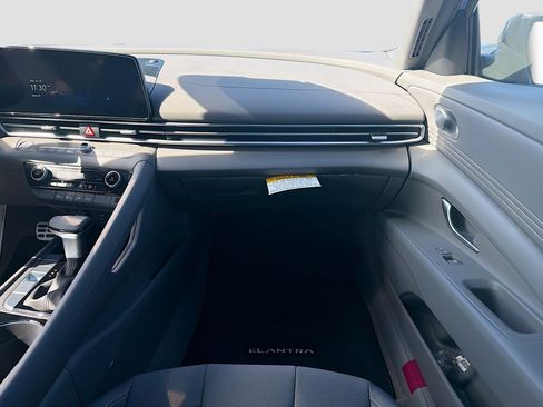 New 2026 Hyundai Elantra Sport image 17