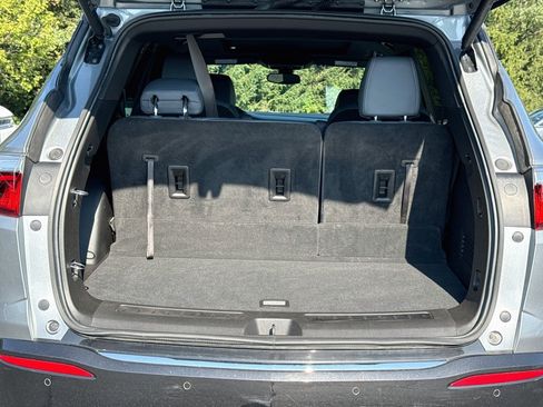 Used 2023 Buick Enclave Essence w/ Experience Buick Package AWD/4WD image 32