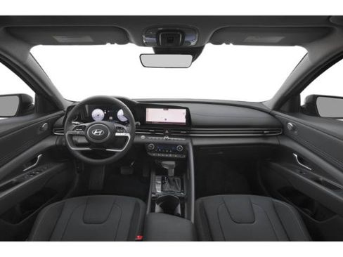 Used 2025 Hyundai Elantra SEL FWD image 10