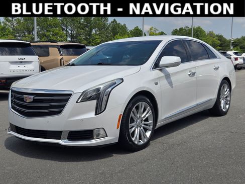 Used 2018 Cadillac XTS Luxury FWD image 3