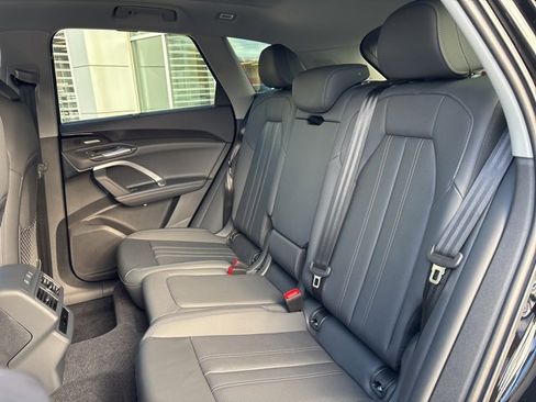 New 2025 Audi Q5 Premium Plus image 10