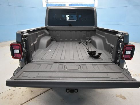 Used 2021 Jeep Gladiator Rubicon AWD/4WD image 33